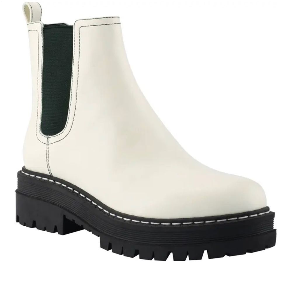 Marc fisher Chelsea boot